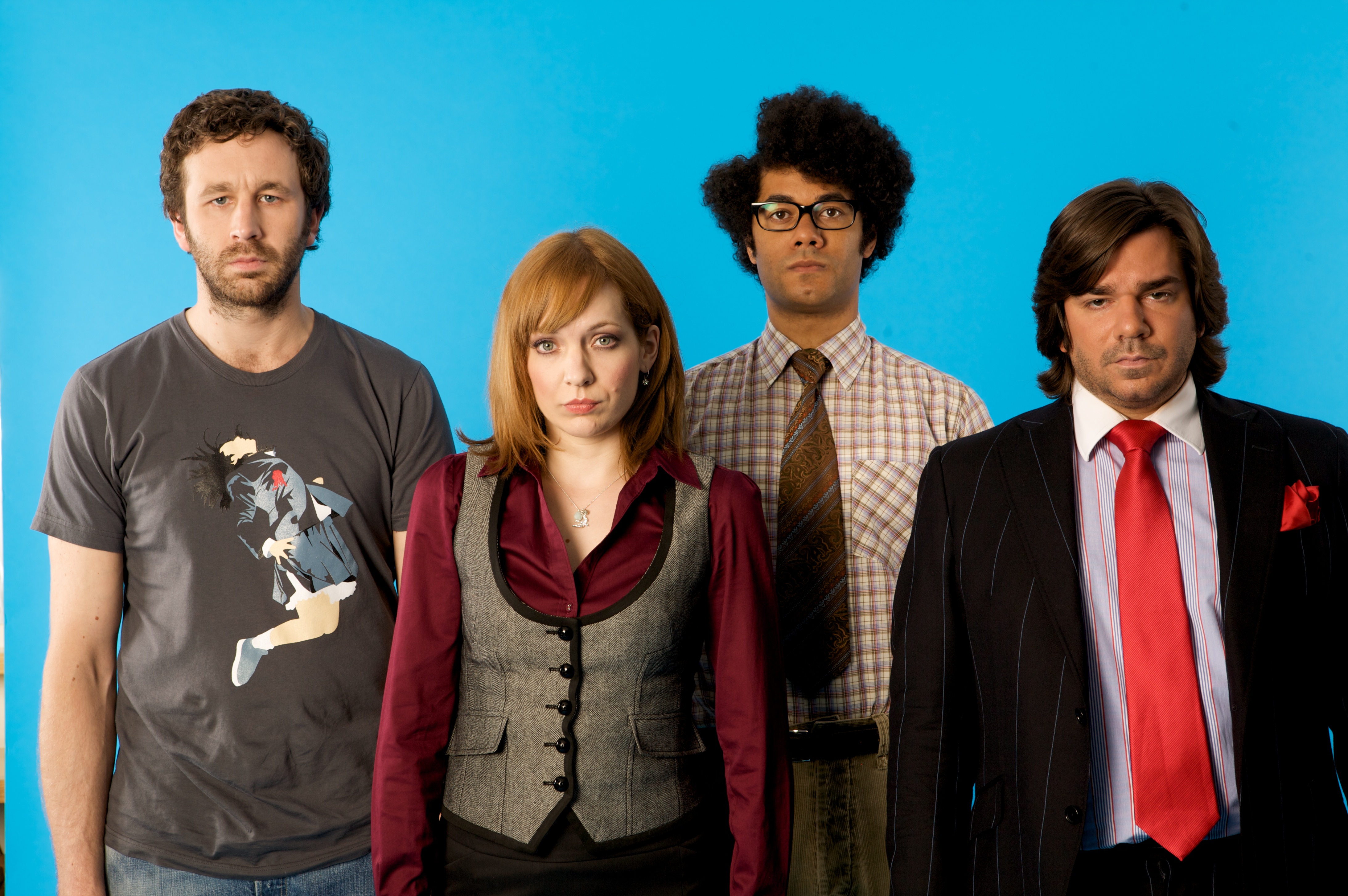 picture of the main cast members